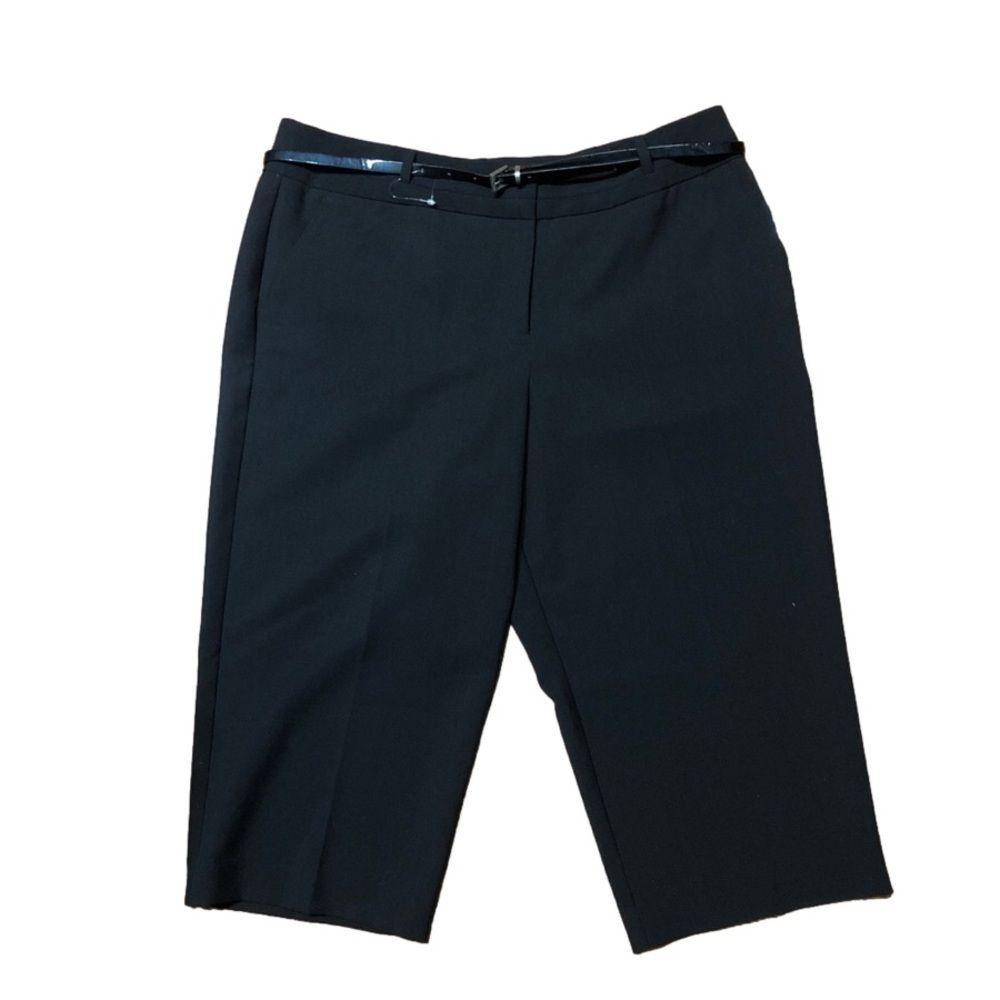 "NWT Worthington Black Belted Capri Pants – Effortless Style P222